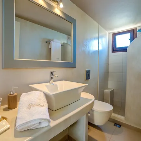 Ifestos Apartahotel Fira (Santorini)
