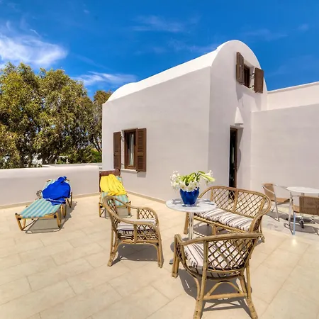 Ifestos Lägenhetshotell Fira (Santorini)